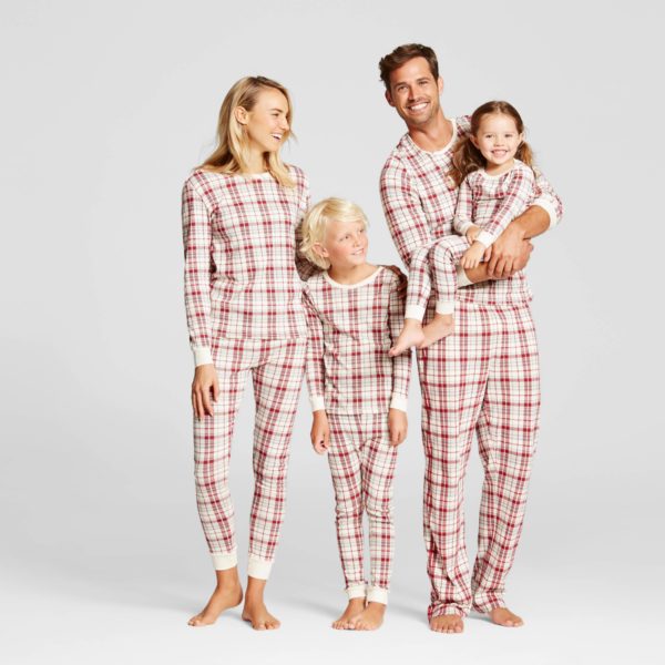 cotton_plaid_family_matching_pajamas