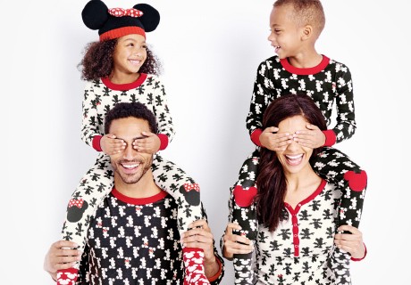 mickey_mouse_matching_family_pajamas_disney