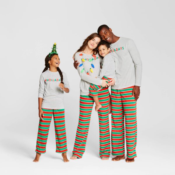 holladays_matching_family_pajamas_pjs